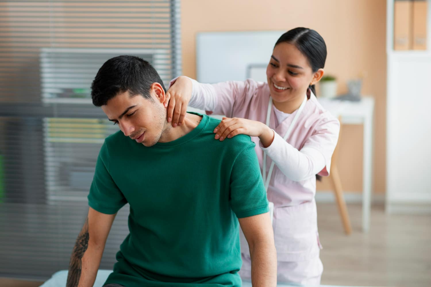 Chiropractor back pain