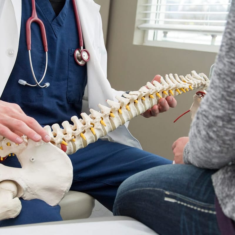 Quiropráctica frente a medicina tradicional para la recuperación de lesiones