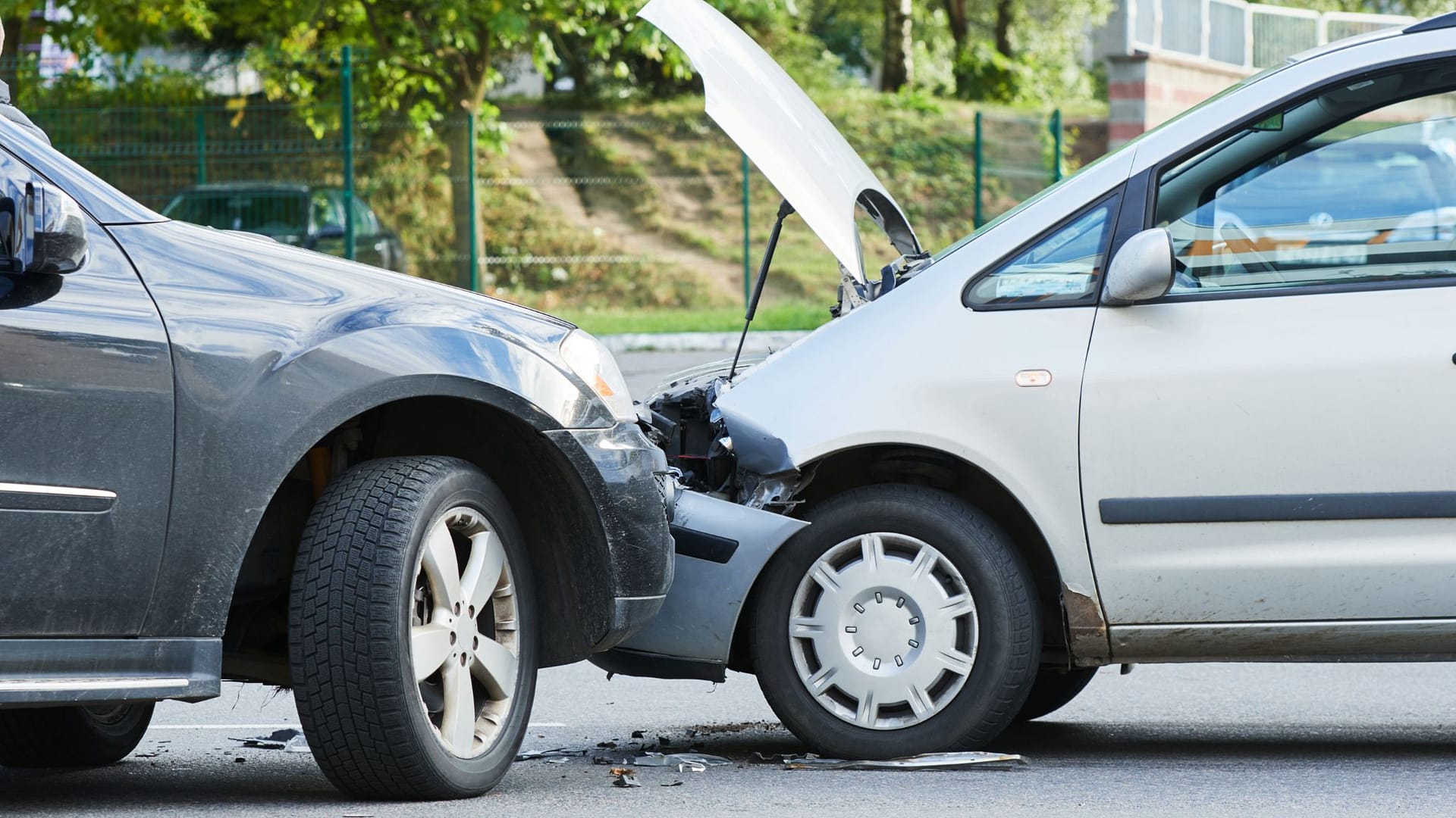 2 cars crushed -California accident laws