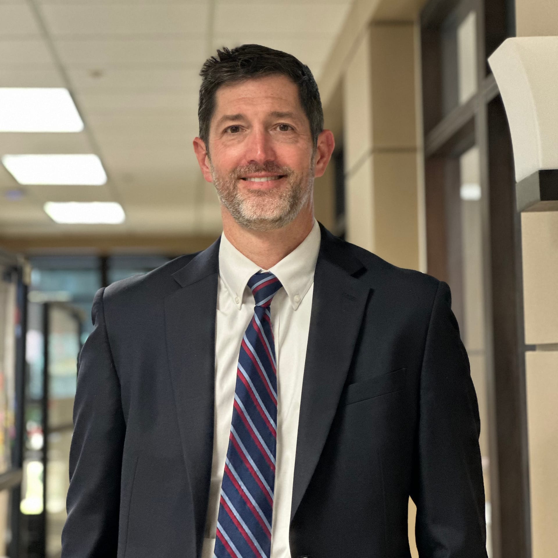 Ryan Lauer, abogado especializado en lesiones personales en Thompson Law