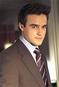 Justin Mentell